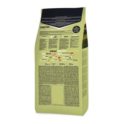 Saco verde de comida para gatos Ownat Grain Free Prime com texto e detalhes de ingredientes
