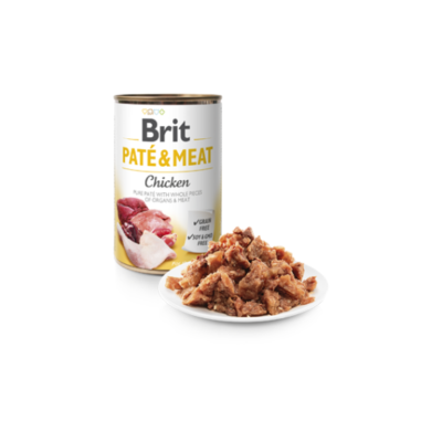 Lata de comida Brit Paté & Meat Chicken com carne num prato branco