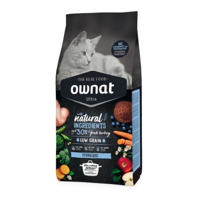 Saco de comida para gatos Ownat Ultra com imagem de gato cinzento e ingredientes naturais
