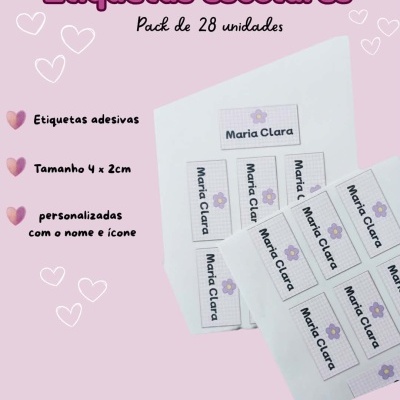 Pack de etiquetas escolares adesivas com nome Maria Clara e ícone de flor roxa