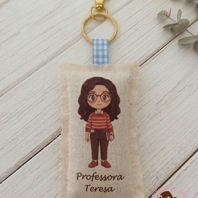 Porta-chaves tecido bege com ilustração e texto personalizado