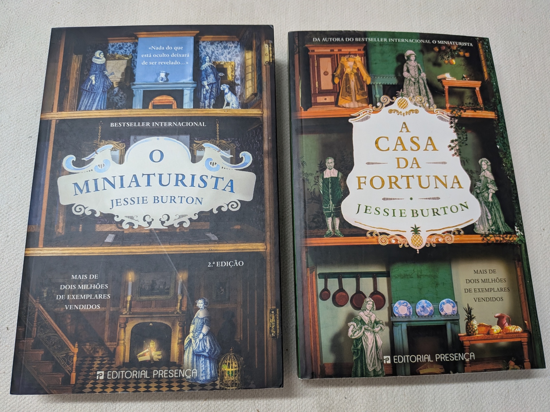 Jessie Burton - O Miniaturista + A Casa da Fortuna (defeito na capa) Capas de livros O MINIATURISTA e A CASA DA FORTUNA de Jessie Burton.