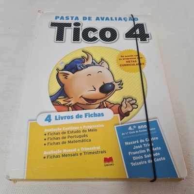 Capa de livro escolar com personagem e texto Tico 4, 4 Livros de Fichas, 4.º ano