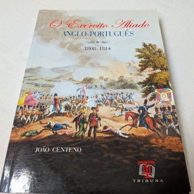 Capa de livro sobre batalha histórica entre exércitos anglo-portugueses