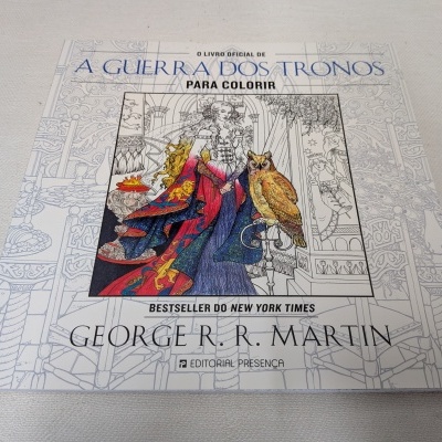 Capa de livro para colorir A Guerra dos Tronos de George R. R. Martin