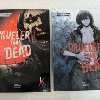 Capa de dois mangas com tema zombie intitulados CRUELER THAN DEAD