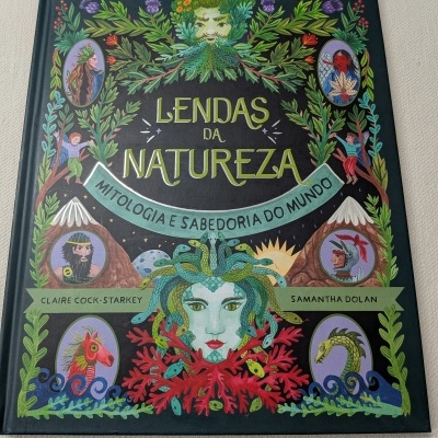 Livro ilustrado Lendas da Natureza com elementos mitológicos e naturais