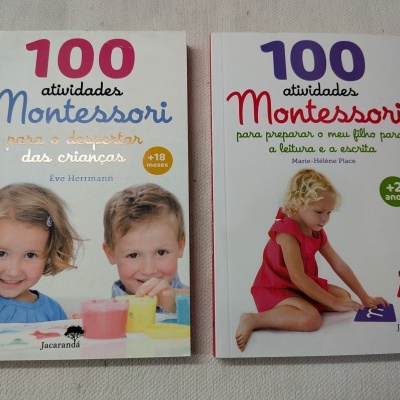 Dois livros Montessori para crianças em capa mole com texto colorido e imagens de crianças na capa.