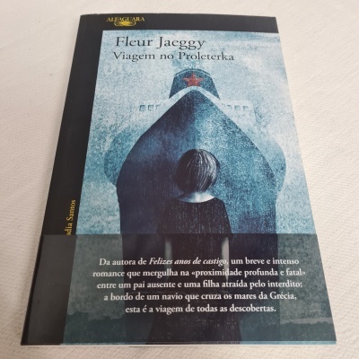Capa do livro 'Viagem no Proleterka' de Fleur Jaeggy com ilustração e texto