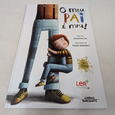 Capa de livro infantil O meu PAI é meu! com ilustração e texto
