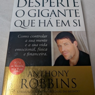 Capa do livro Desperte o Gigante que Há em Si de Anthony Robbins
