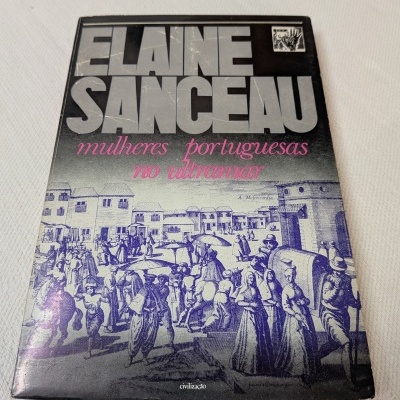 Capa de livro ELAINE SANCEAU mulheres portuguesas no ultramar com ilustração histórica a azul