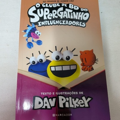 Capa do livro O Clube de BD do Supergatinhos Influenciadores de Dav Pilkey