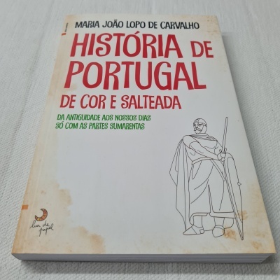 Capa de livro História de Portugal de Cor e Salteada