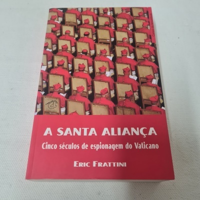 Capa de livro vermelha com ilustração de cardeais de costas