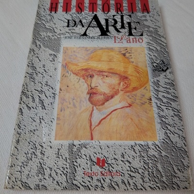 Capa de livro História da Arte com pintura de homem de chapéu de palha