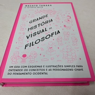 Livro capa dura rosa e branca 'Grande História Visual da Filosofia'