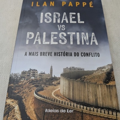 Capa do livro Israel vs Palestina de Ilan Pappé
