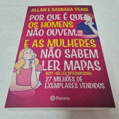 Capa de livro rosa com texto amarelo e branco e ilustrações de duas pessoas pensativas