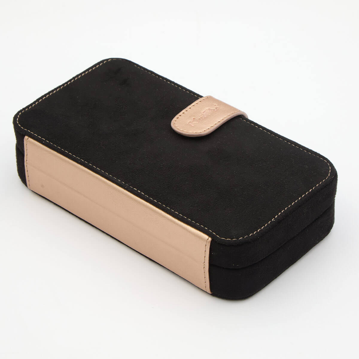 Estojo retangular preto e bege com aba de fecho