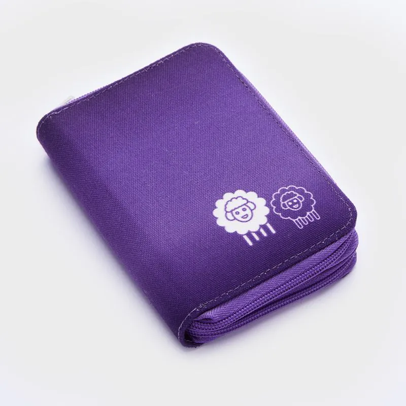 Carteira ou estojo roxo com ilustrações de duas ovelhas