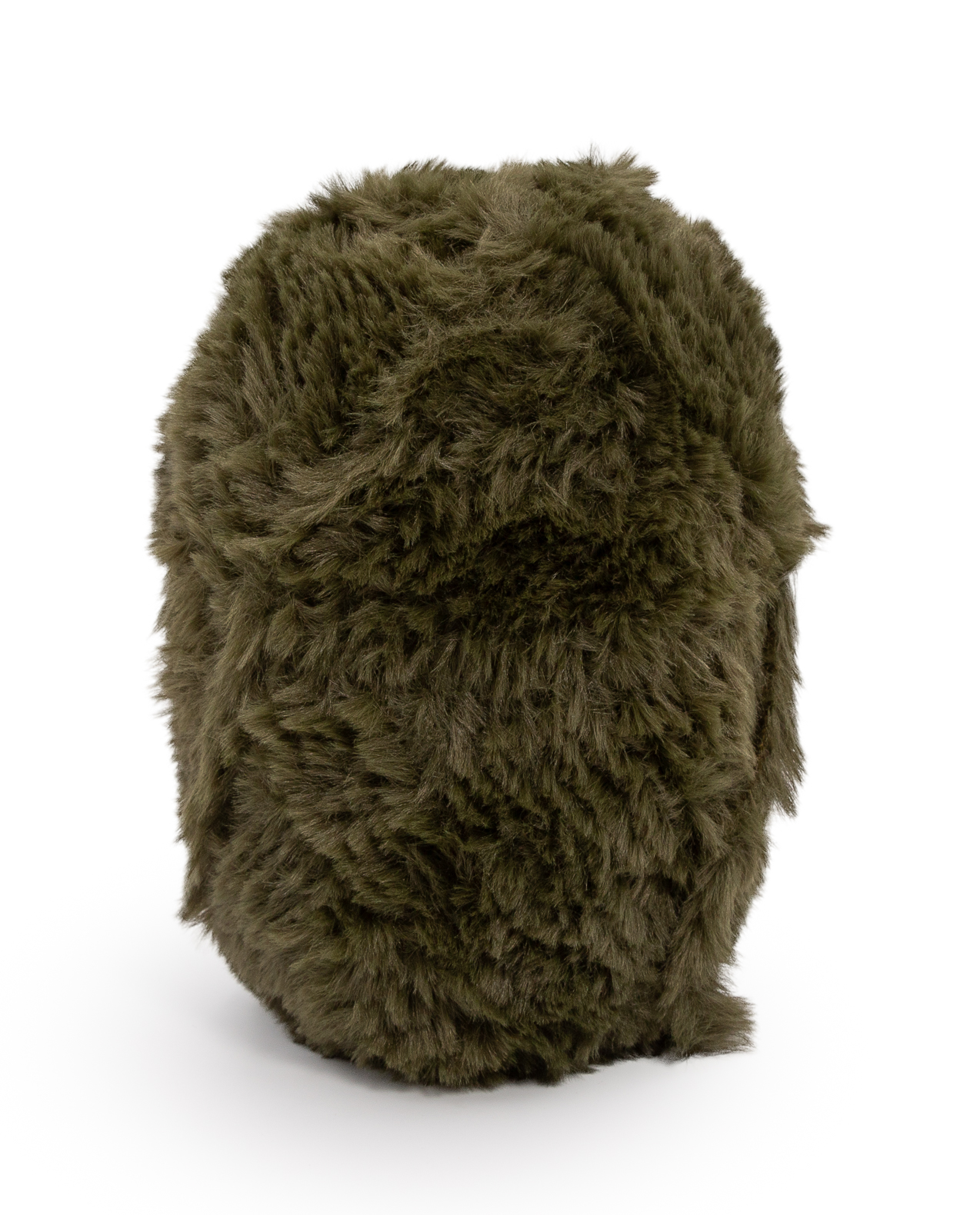 Utensílio peludo castanho-esverdeado em fundo branco