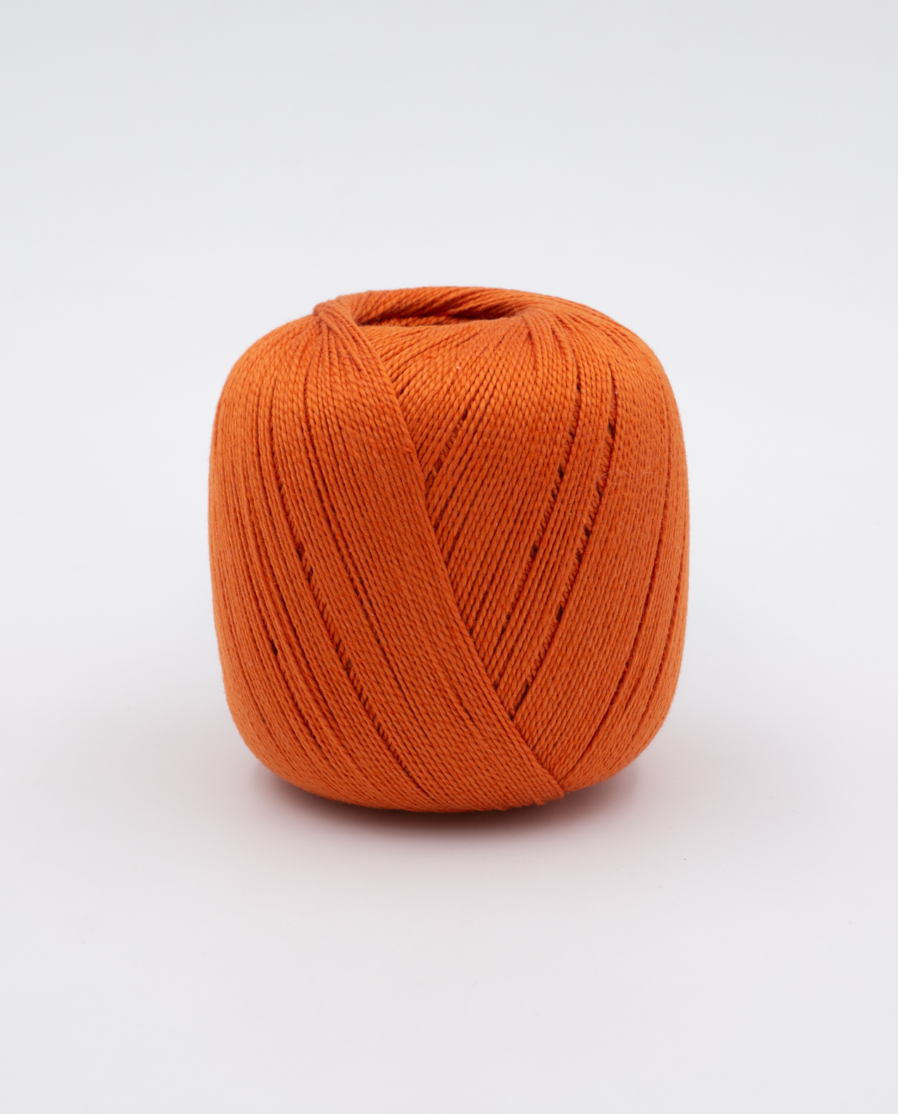 Novelo de linha laranja