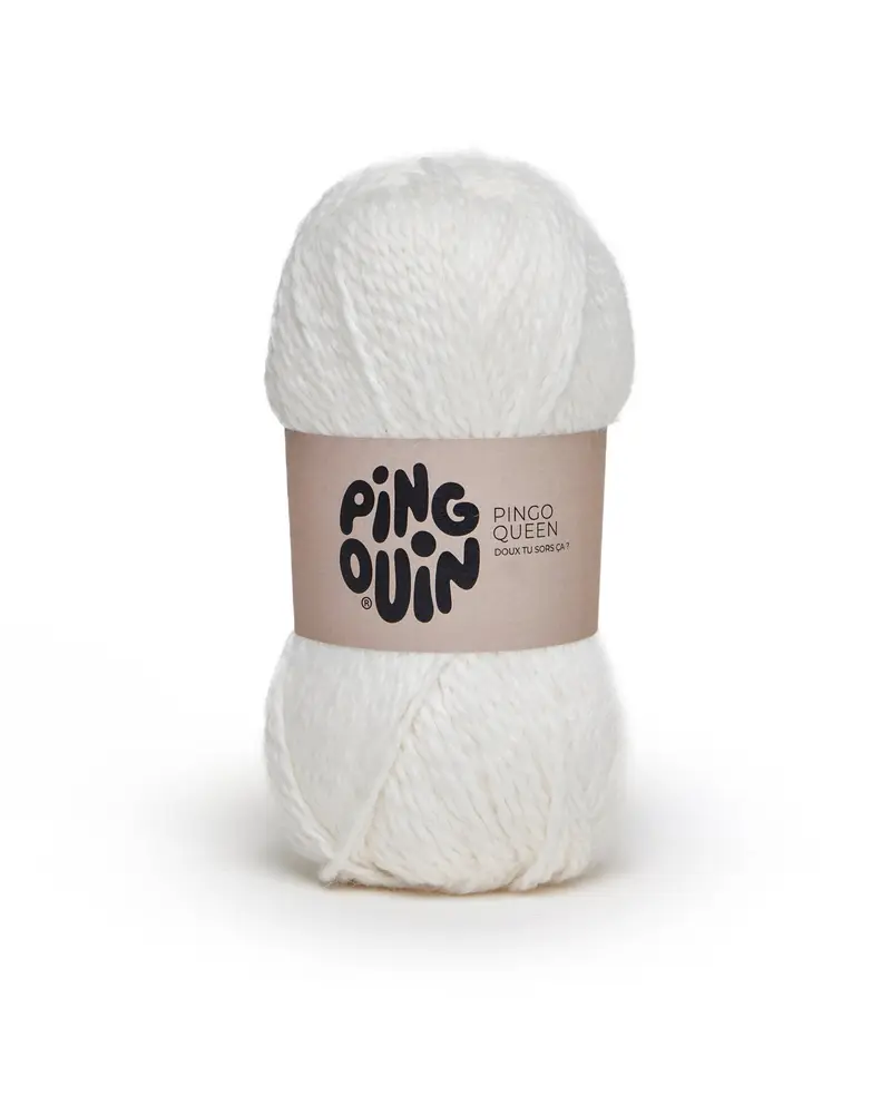 Novelo de lã branco com etiqueta PINGOUIN