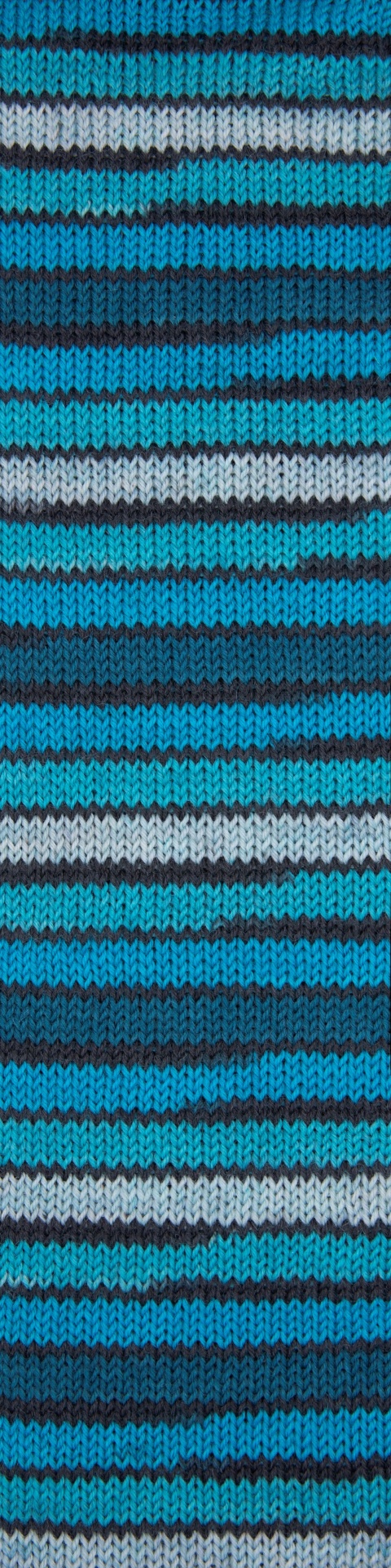 tecido de malha com riscas horizontais em azul e cinzento