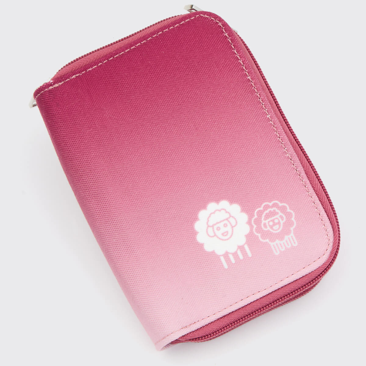 Carteira rosa com desenho de duas ovelhas brancas e zíper