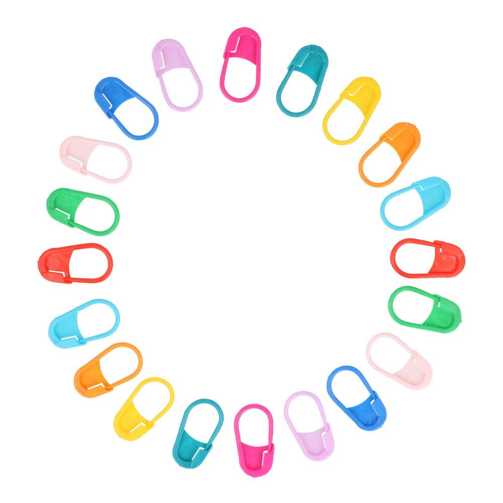 Alfinetes de plástico multicoloridos em círculo