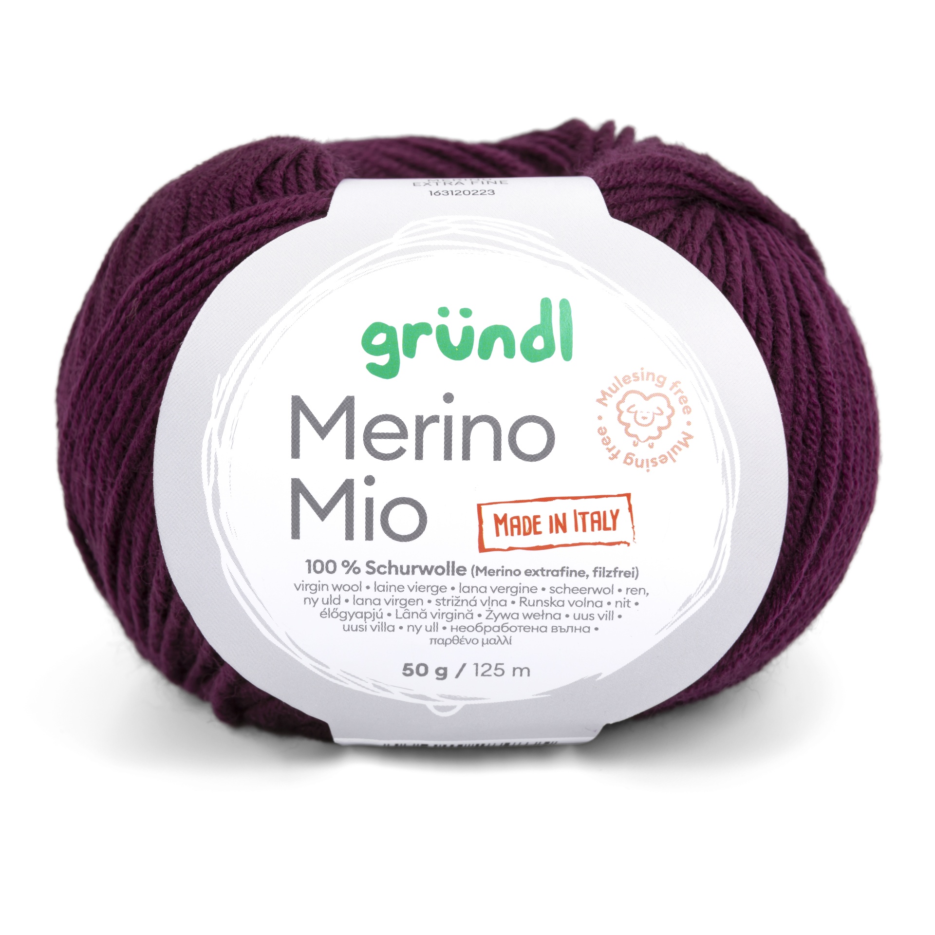 Novelo de lã merino roxa com etiqueta branca