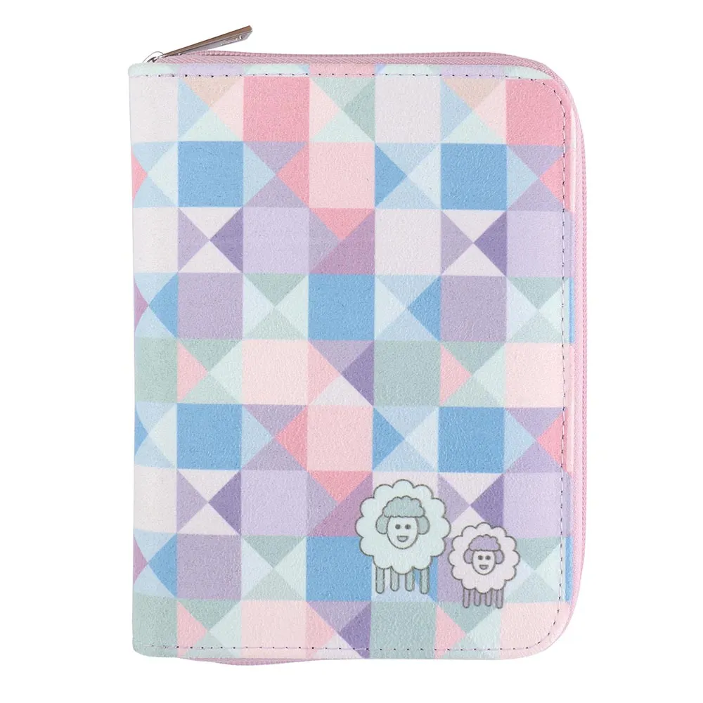 Estojo ou carteira estampado geométrico com ovelhas e fecho rosa