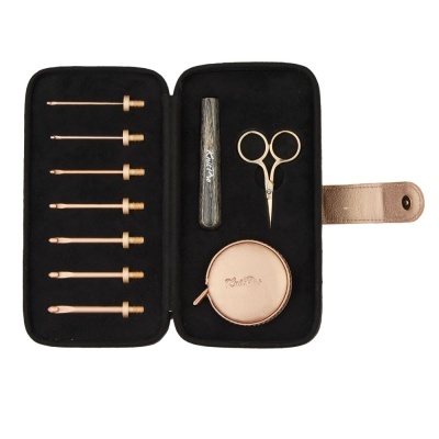 Conjunto de cuidados para unhas em estojo preto