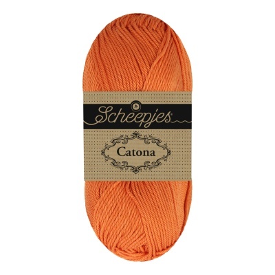 Novelo de fio laranja com etiqueta Scheepjes Catona
