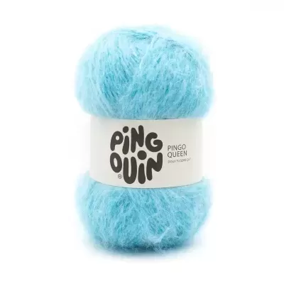 Novelo de lã azul claro da marca PINGOUIN com etiqueta PINGO QUEEN