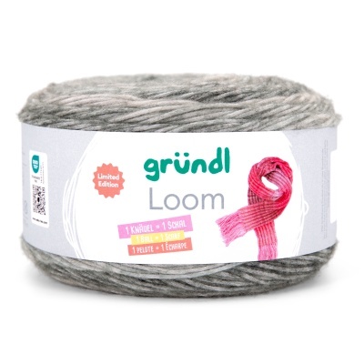 Novelo de lã cinza com etiqueta branca com texto e imagem de cachecol rosa