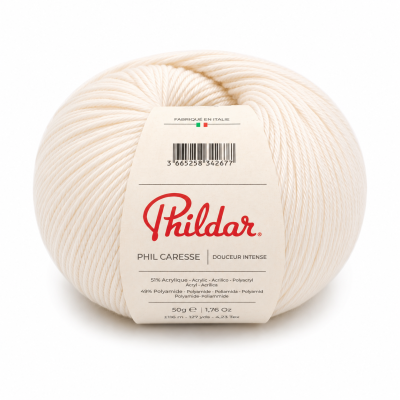 Rolo de fio de lã creme com etiqueta branca PHILDAR PHIL CARESSE