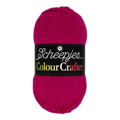 Novelo de lã rosa da marca Scheepjes ColourCrafter com etiqueta preta
