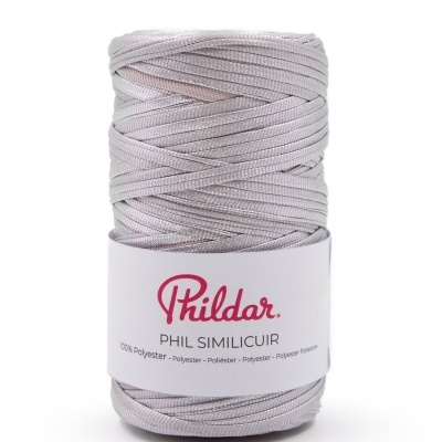 Rolo de fio cinzento claro com etiqueta Phildar
