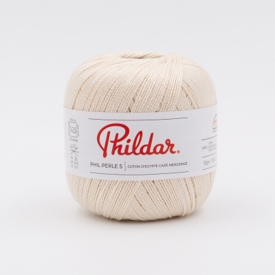 Novelo de fio Phildar Phil Perle 5 bege claro com rótulo branco