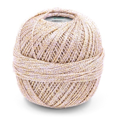 Novelo de linha Crochet rosa claro com fios dourados