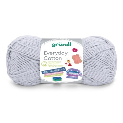 Novelo de fio de algodão cinzento claro com rótulo marca gründl