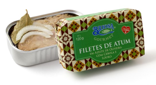 Lata de filetes de atum Briosa Gourmet em azeite de oliva com cebola e louro