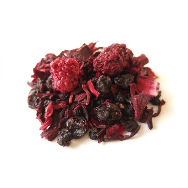 Frutos secos variados em superfície branca