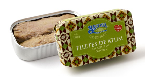 Lata aberta de filetes de atum Briosa Gourmet em azeite de Oliveira
