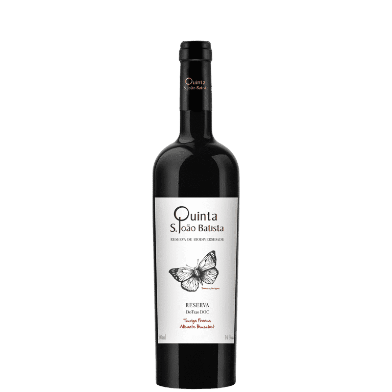 Garrafa de vinho tinto Quinta S. João Batista com rótulo branco e borboleta preta e branca