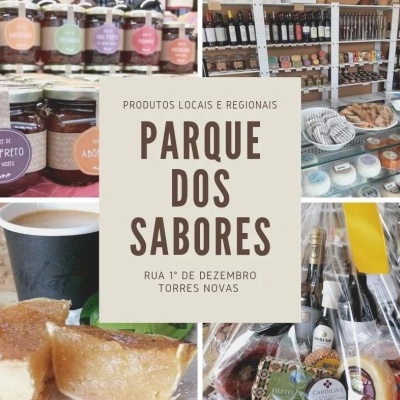 Produtos locais e regionais no Parque dos Sabores em Torres Novas com compotas, bebidas, queijos, pão e café.