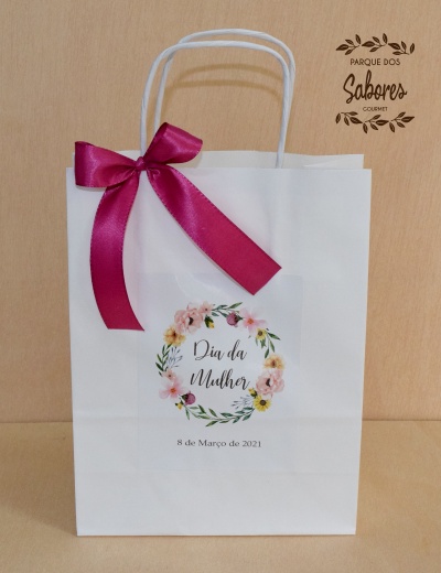 https://www.parquedossaboresgourmet.pt/product/saco-decorado-dia-da-mulher