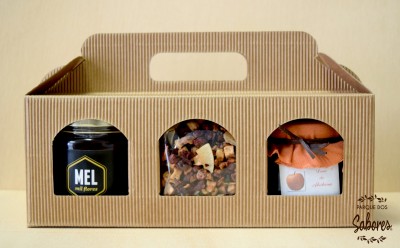 https://www.parquedossaboresgourmet.pt/product/caixa-papel-kraft-p-conjunto-doce-cha-e-mel-ou-outro